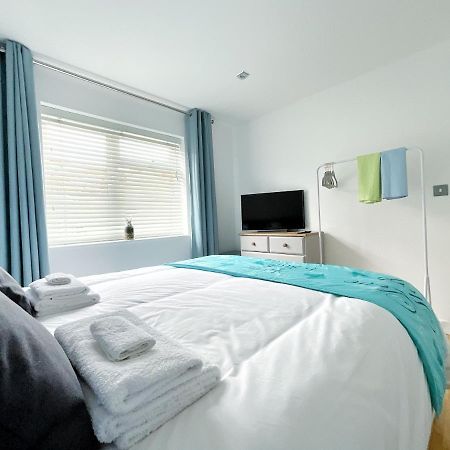 White Eden - Explore Cornwall From A Comfy Central Appartment 圣奥斯特尔 外观 照片