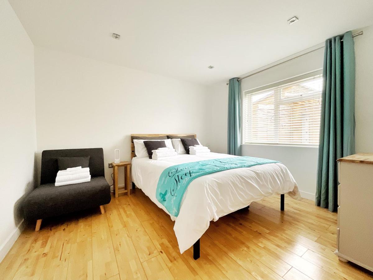 White Eden - Explore Cornwall From A Comfy Central Appartment 圣奥斯特尔 外观 照片